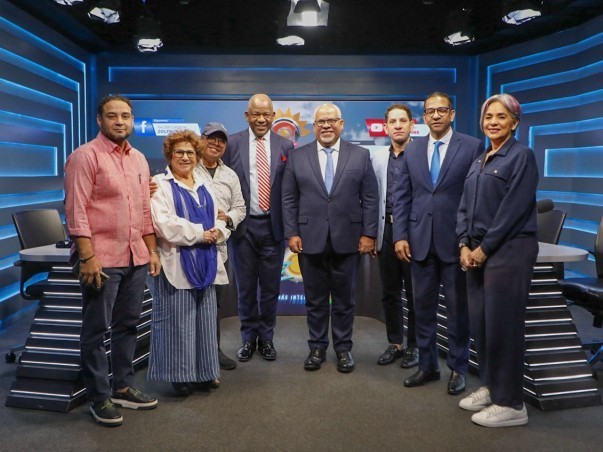 Comunicadores Durante Entrevista