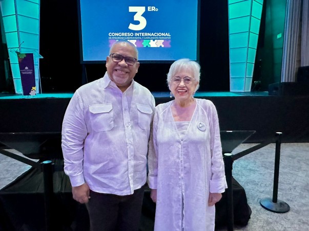 Director Y Milagros Director Y Milagros