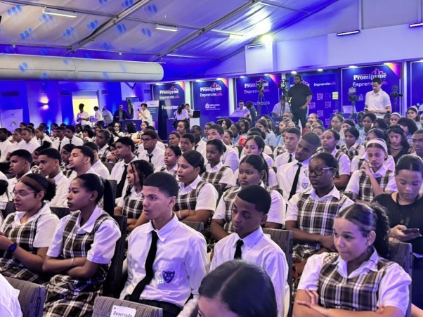 PARTICIPACION DE COLEGIO EN CIERRE