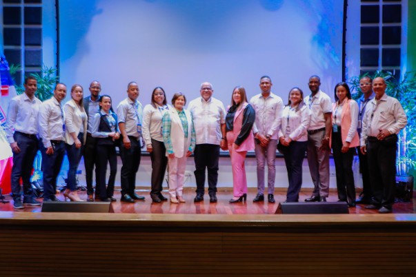 Colaboradores Locale Entrega De Presamos