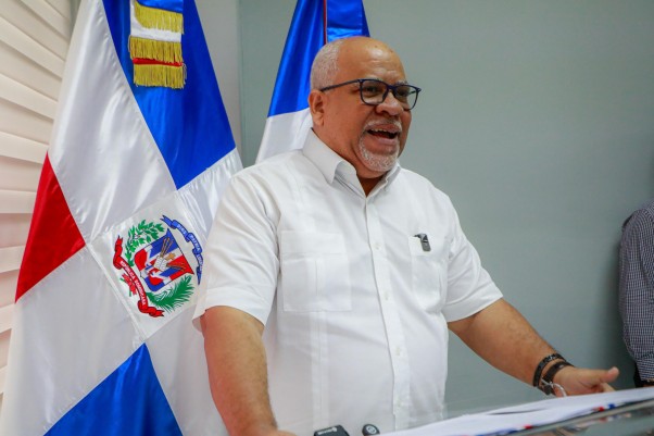 Director En Inauguracion LaRomana