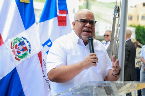 Director General En Inauguracion De Remodelacion Los Mina1