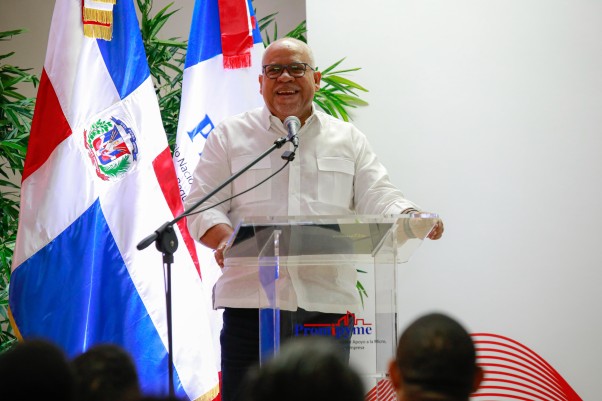 Director General Habla En Entrega Seibo