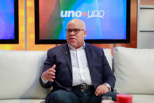 Director Habla En Entrevista Uno  Uno