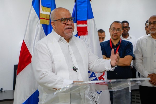 Palabras Centrales Del Direcgor Durante El Acto En San Pedro