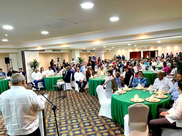 Parte Del Publico Presente De 48 Aniversarios Parte Del Publico Presente De 48 Aniversarios