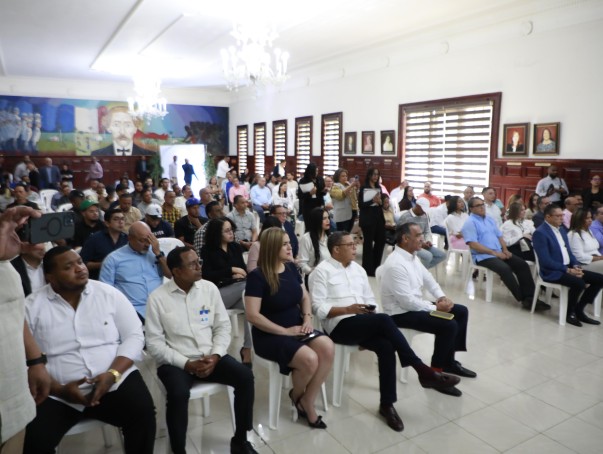 Publico Asist En Entrega