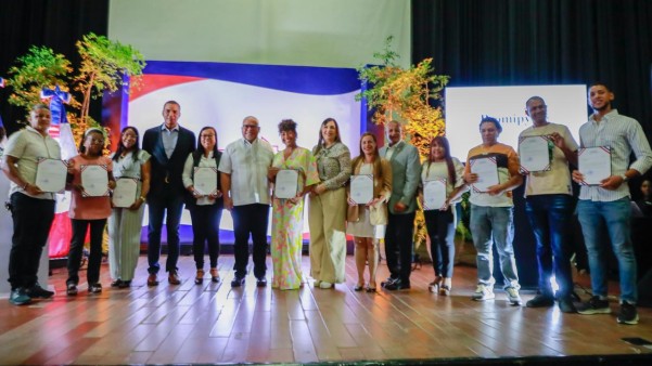 Recibiendo Carta De Prestamos